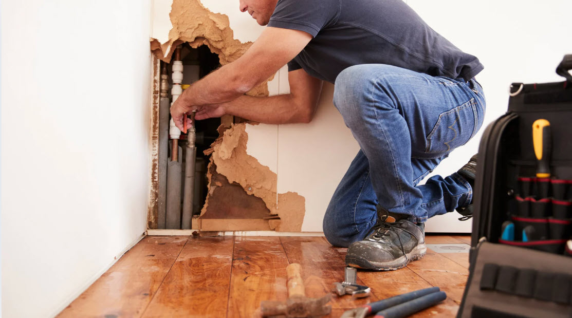 How Much Should Homeowners Save for Emergency Repairs?